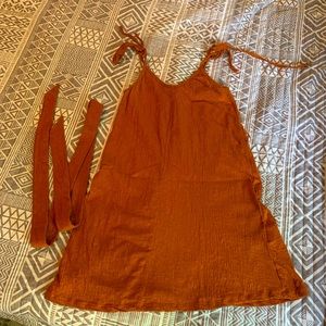 Billabong sun dress with belt tie. Size XS,burnt orange/brown, rust color.